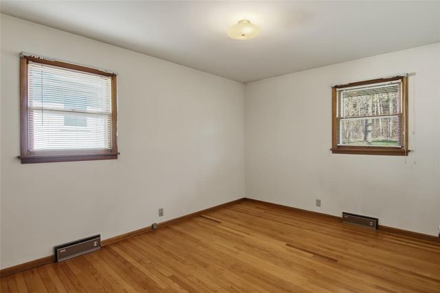 2824 Seymour Road, Eau Claire, WI 54703