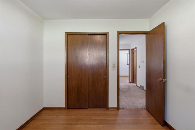 2824 Seymour Road, Eau Claire, WI 54703