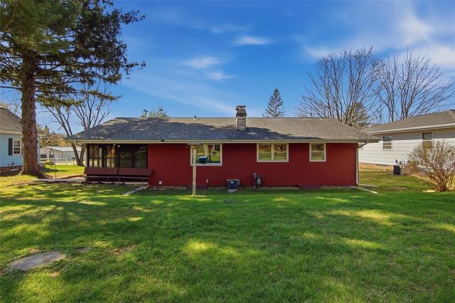 2824 Seymour Road, Eau Claire, WI 54703