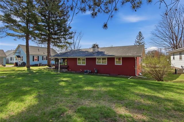 2824 Seymour Road, Eau Claire, WI 54703