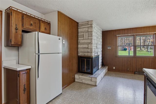 2824 Seymour Road, Eau Claire, WI 54703