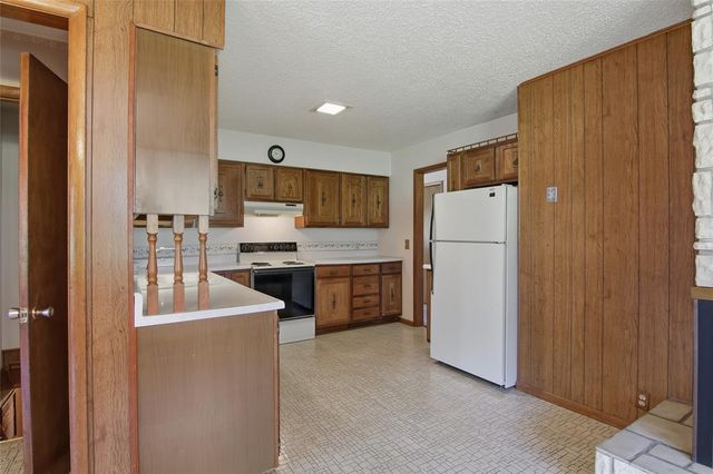 2824 Seymour Road, Eau Claire, WI 54703