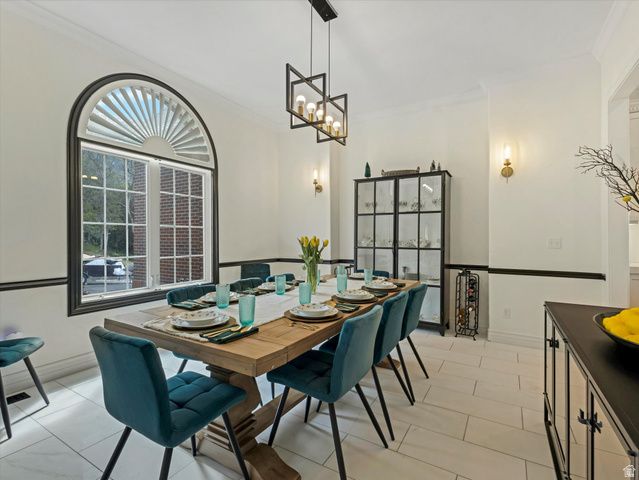 99 LONE HOLLOW, Sandy, UT 84092