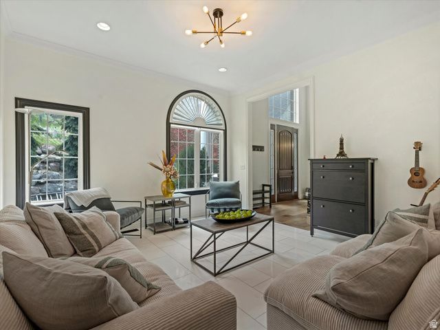 99 LONE HOLLOW, Sandy, UT 84092