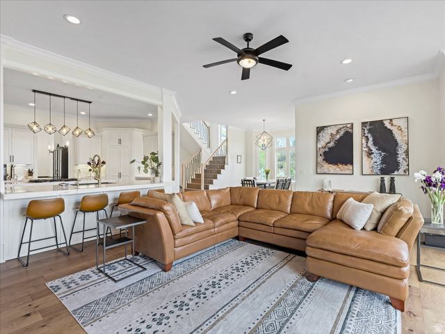 99 LONE HOLLOW, Sandy, UT 84092