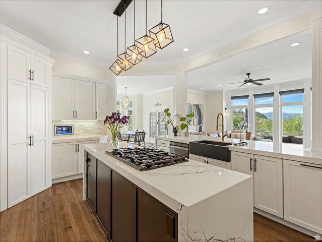 99 LONE HOLLOW, Sandy, UT 84092
