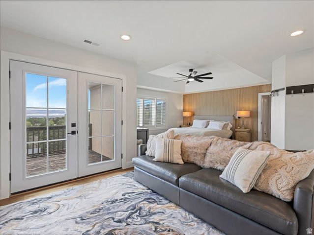 99 LONE HOLLOW, Sandy, UT 84092