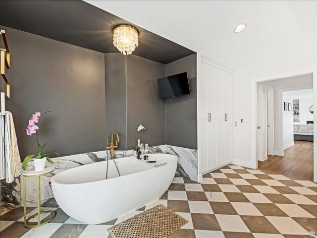 99 LONE HOLLOW, Sandy, UT 84092