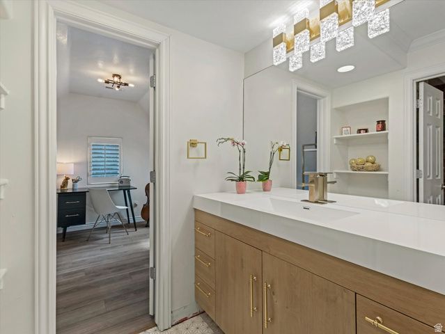 99 LONE HOLLOW, Sandy, UT 84092