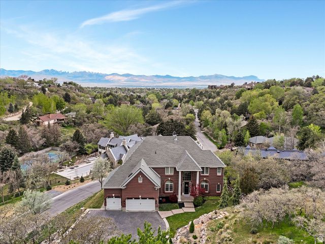 99 LONE HOLLOW, Sandy, UT 84092