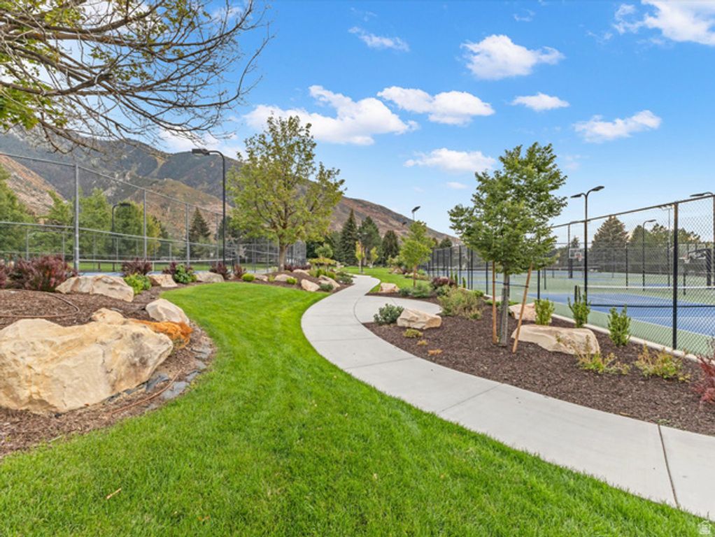 Image 64 of property listing at 99 LONE HOLLOW, Sandy, UT 84092