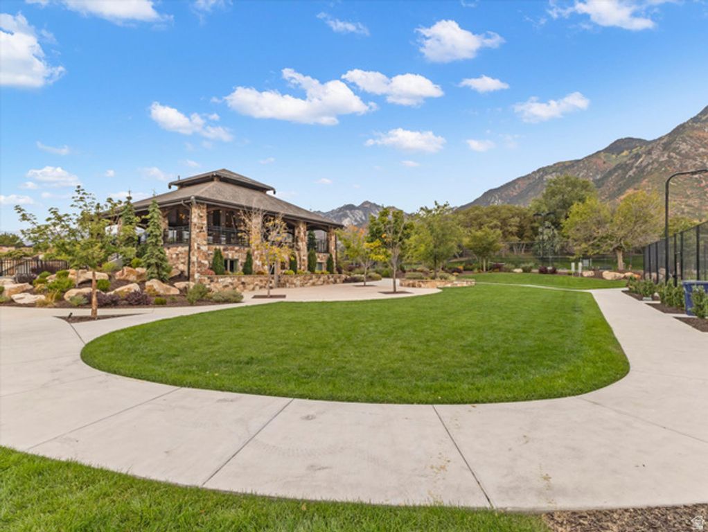 Image 69 of property listing at 99 LONE HOLLOW, Sandy, UT 84092