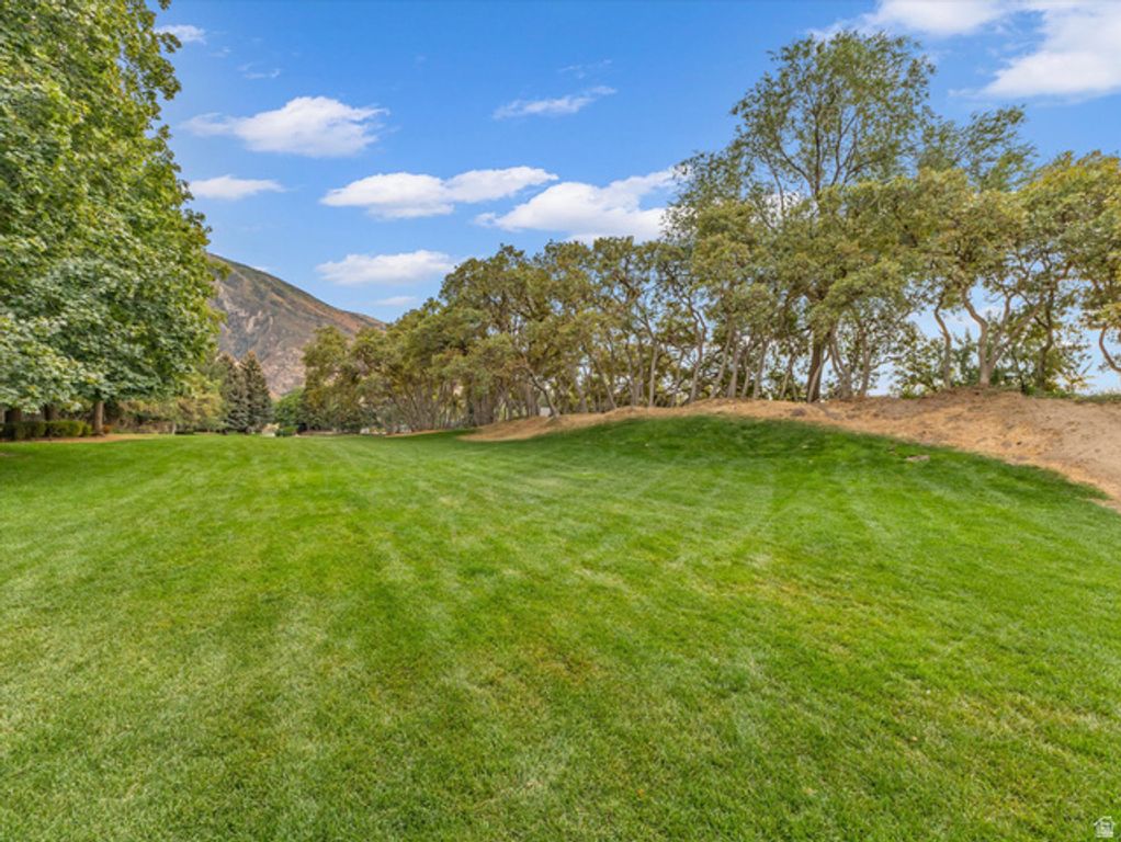 Image 70 of property listing at 99 LONE HOLLOW, Sandy, UT 84092