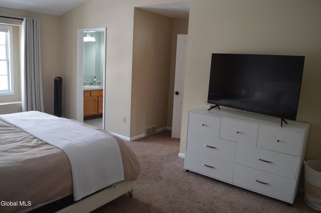 23 Ponderosa Drive, Halfmoon, NY 12065