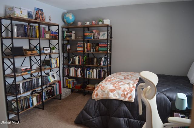 23 Ponderosa Drive, Halfmoon, NY 12065