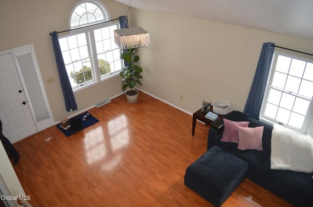 23 Ponderosa Drive, Halfmoon, NY 12065