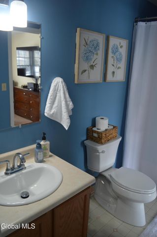 23 Ponderosa Drive, Halfmoon, NY 12065