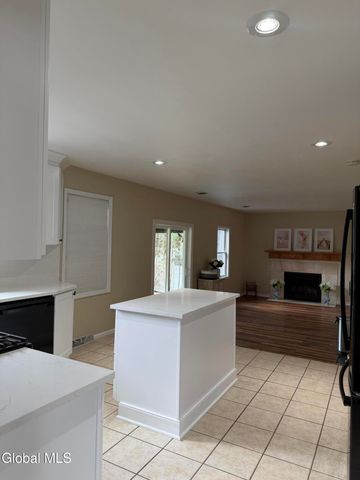 23 Ponderosa Drive, Halfmoon, NY 12065