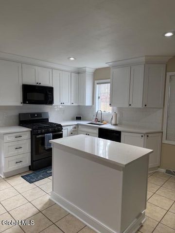 23 Ponderosa Drive, Halfmoon, NY 12065