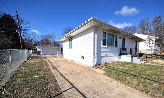 3309 Marmary Lane, St Ann, MO 63074