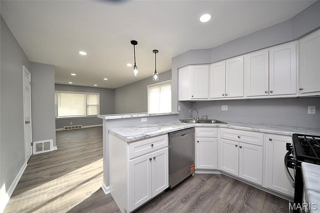 3309 Marmary Lane, St Ann, MO 63074