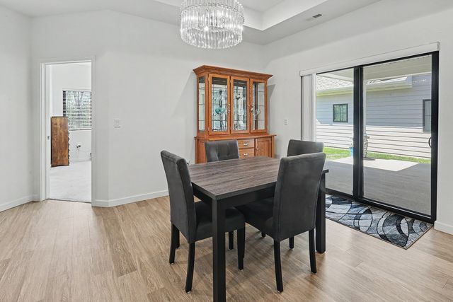 503 Vintage Lane, Pella, IA 50219