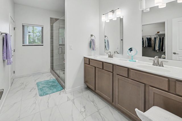 503 Vintage Lane, Pella, IA 50219