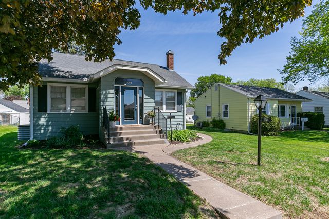 2218 W Lombard Street, Davenport, IA 52806