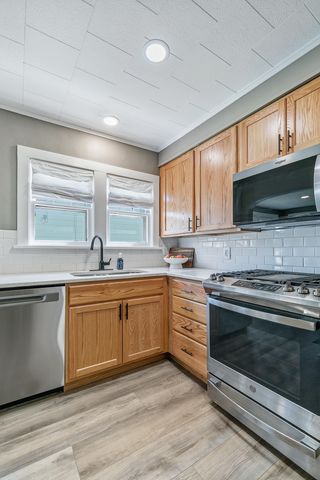 2218 W Lombard Street, Davenport, IA 52806