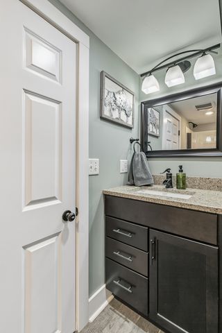 2218 W Lombard Street, Davenport, IA 52806
