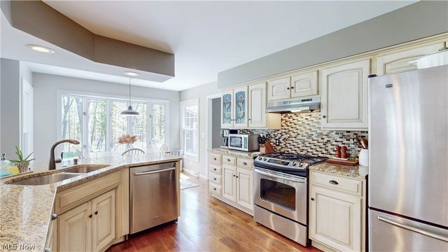 7955 Deerbrook Drive, Novelty, OH 44072