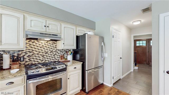 7955 Deerbrook Drive, Novelty, OH 44072