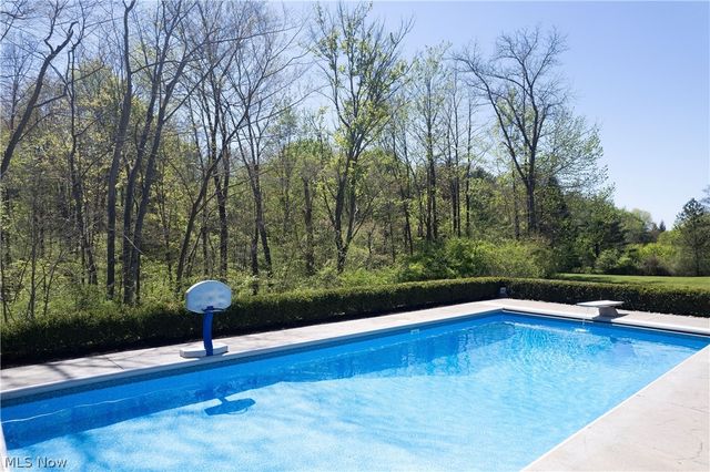 7955 Deerbrook Drive, Novelty, OH 44072