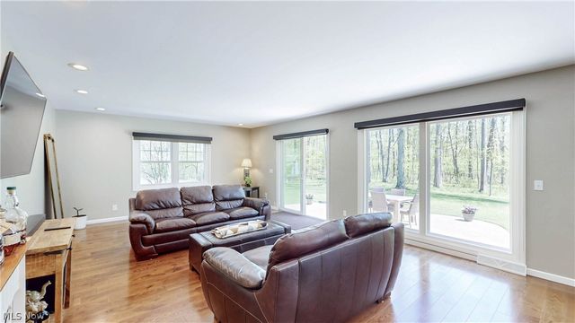 7955 Deerbrook Drive, Novelty, OH 44072
