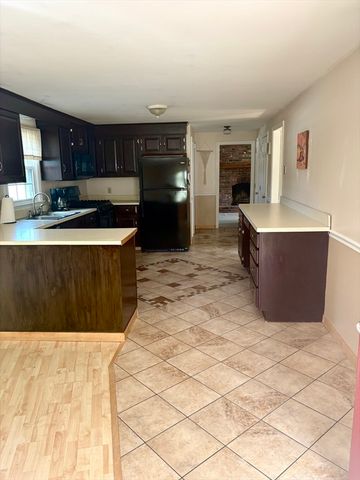 9 Stony Hill Rd, Agawam, MA 01030