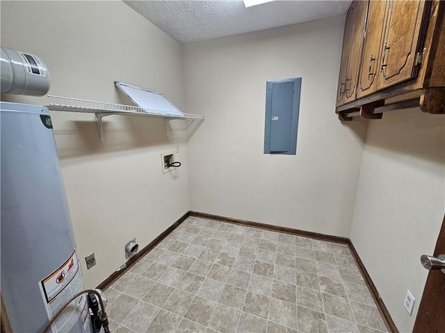 85 Sunnybrook Drive, Mcdonough, GA 30253