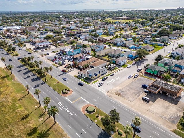 5427 Broadway Street A, Galveston, TX 77551