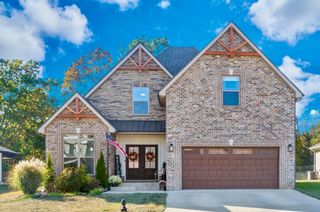 832 Jersey Dr, Clarksville, TN 37043