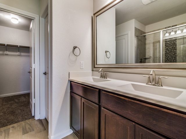 104 Morning Star Lane, Waxahachie, TX 75165