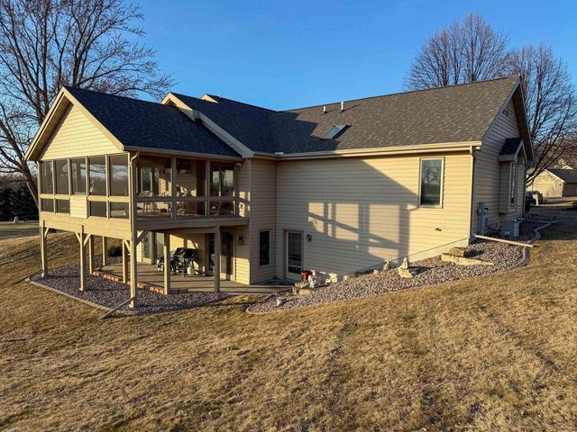 18 Ridgewood COURT, Fond Du Lac, WI 54937