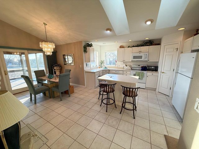 18 Ridgewood COURT, Fond Du Lac, WI 54937