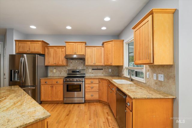 2757 S Goshen Way, Boise, ID 83709