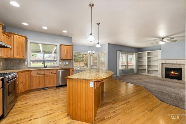 2757 S Goshen Way, Boise, ID 83709