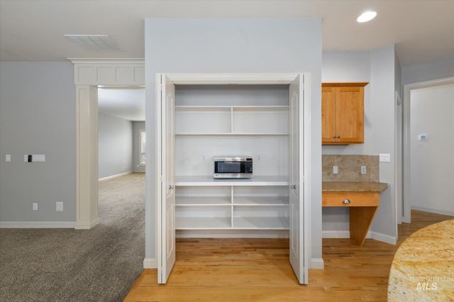 2757 S Goshen Way, Boise, ID 83709