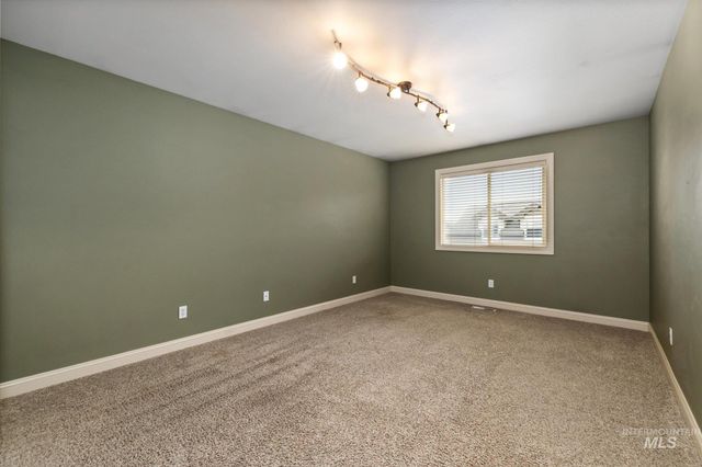 2757 S Goshen Way, Boise, ID 83709