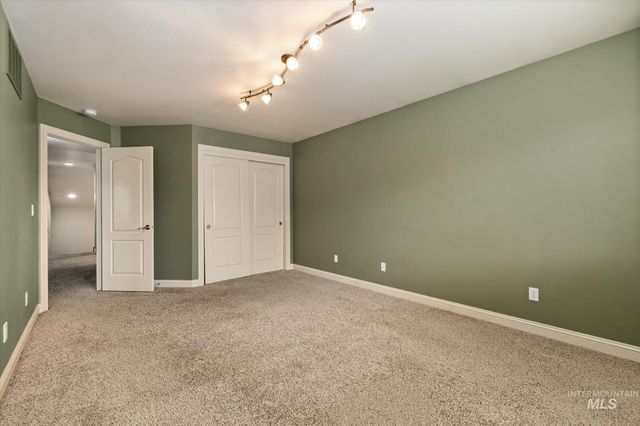 2757 S Goshen Way, Boise, ID 83709