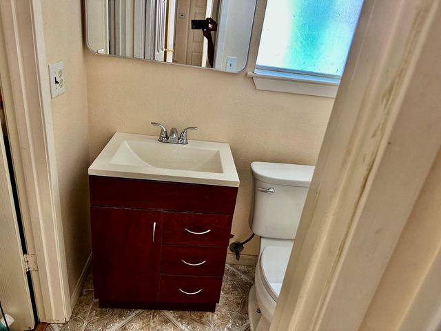 4215 Bayou Vista Drive, Houston, TX 77091