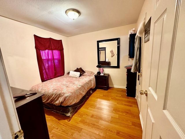 4215 Bayou Vista Drive, Houston, TX 77091