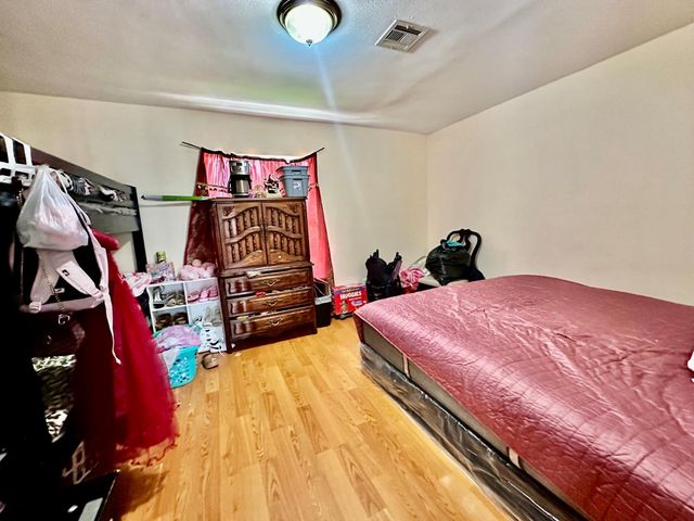 4215 Bayou Vista Drive, Houston, TX 77091