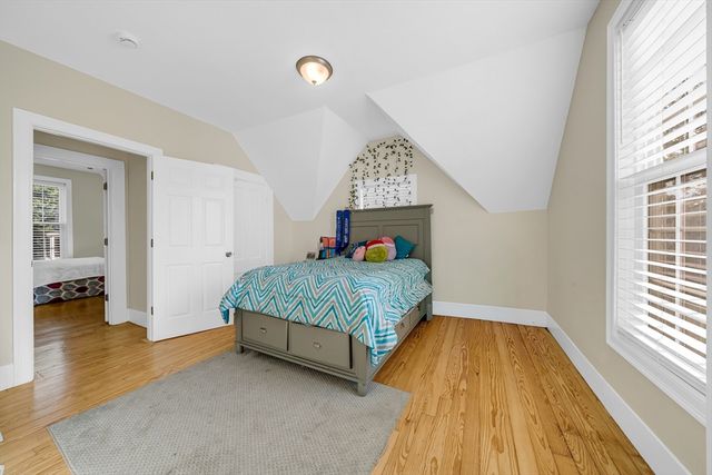 12 Adams St, Lynn, MA 01902